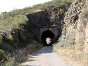 Tunel en la Vía Verde de la Jara